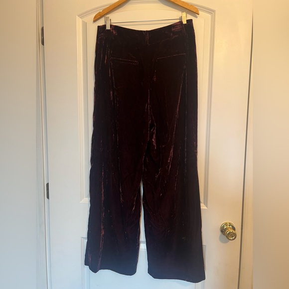 LOFT The Wide Leg Pant in Velvet | Size 8 - Picture 7 of 11